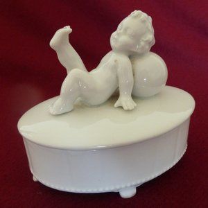 Vintage 'Gerold & Co.' Vanity Box with Cherub